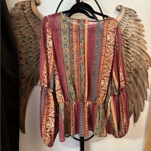 NWT beautiful fall colors blouse .